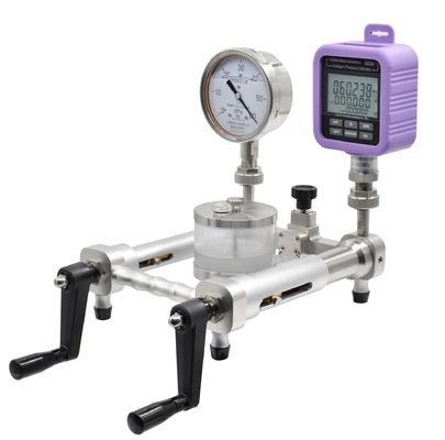 Aanpassen resolutie 0,1 kPa Draagbare hydraulische druktestpomp HS711A met een gewicht van 2,6 kg