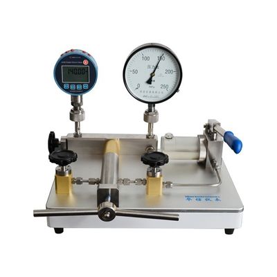 Destilleerd water werkmedium Hoogdruk Hydraulische drukkalibratiepomp met 1400 bar