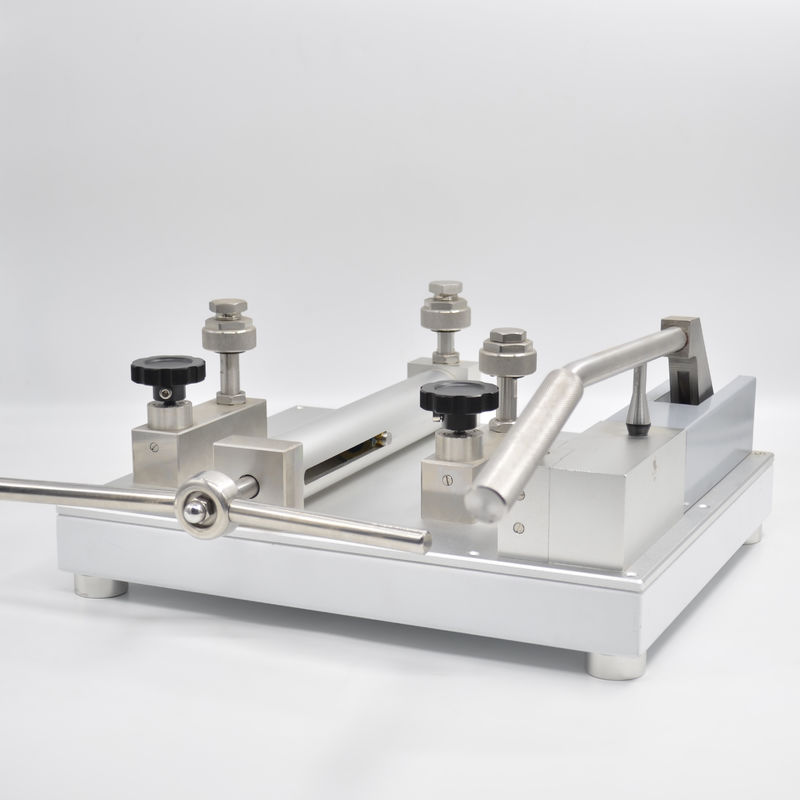 140 bar Pneumatische drukkalibrator voor regelklep Drukbereik -0,95-140 bar