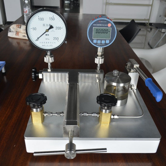 25 Transformer Oil Compatible 2500bar handpomp voor hogedruktoepassingen